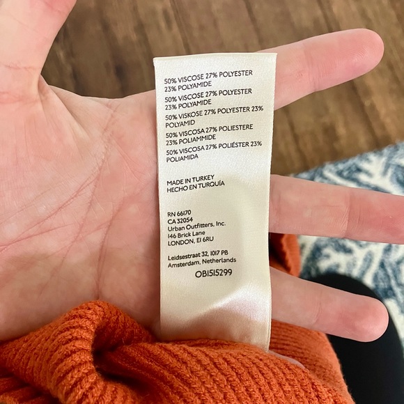 FREE PEOPLE Oakleigh Sweater Vest in Myrrh size XS - Picture 6 of 7